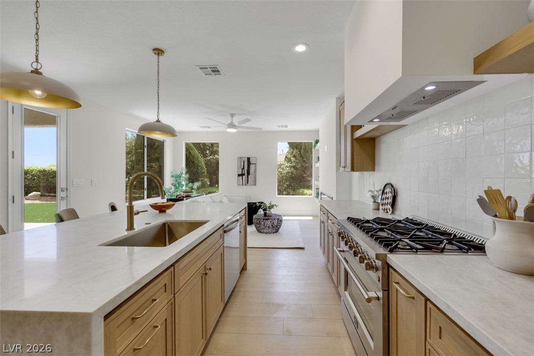 Properties 4 10551 Mandarino Avenue
