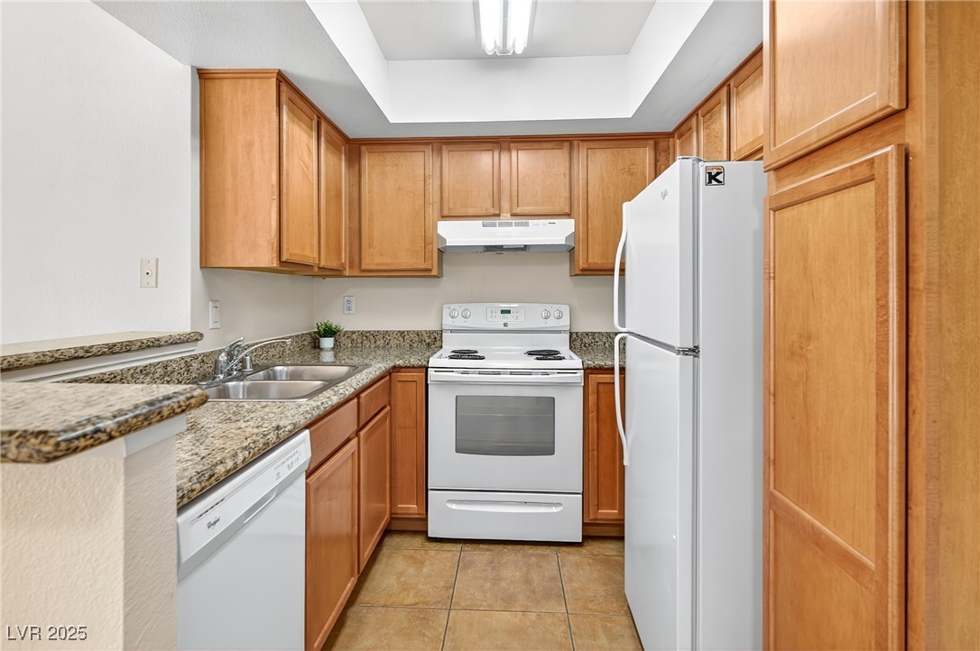 1455 E Katie Avenue D27
