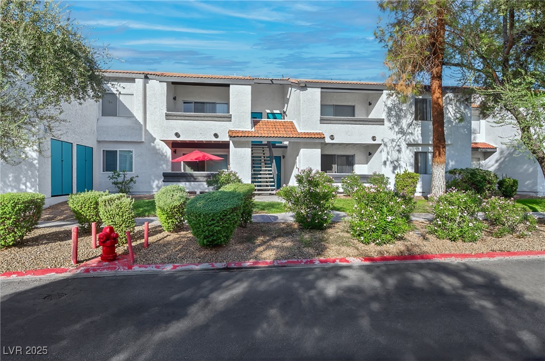 1455 E Katie Avenue D27