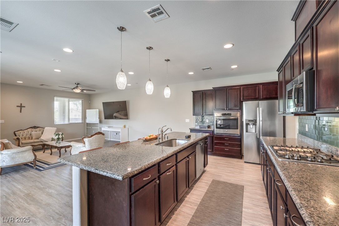 406 Gracious Way, Henderson, Nevada image 9