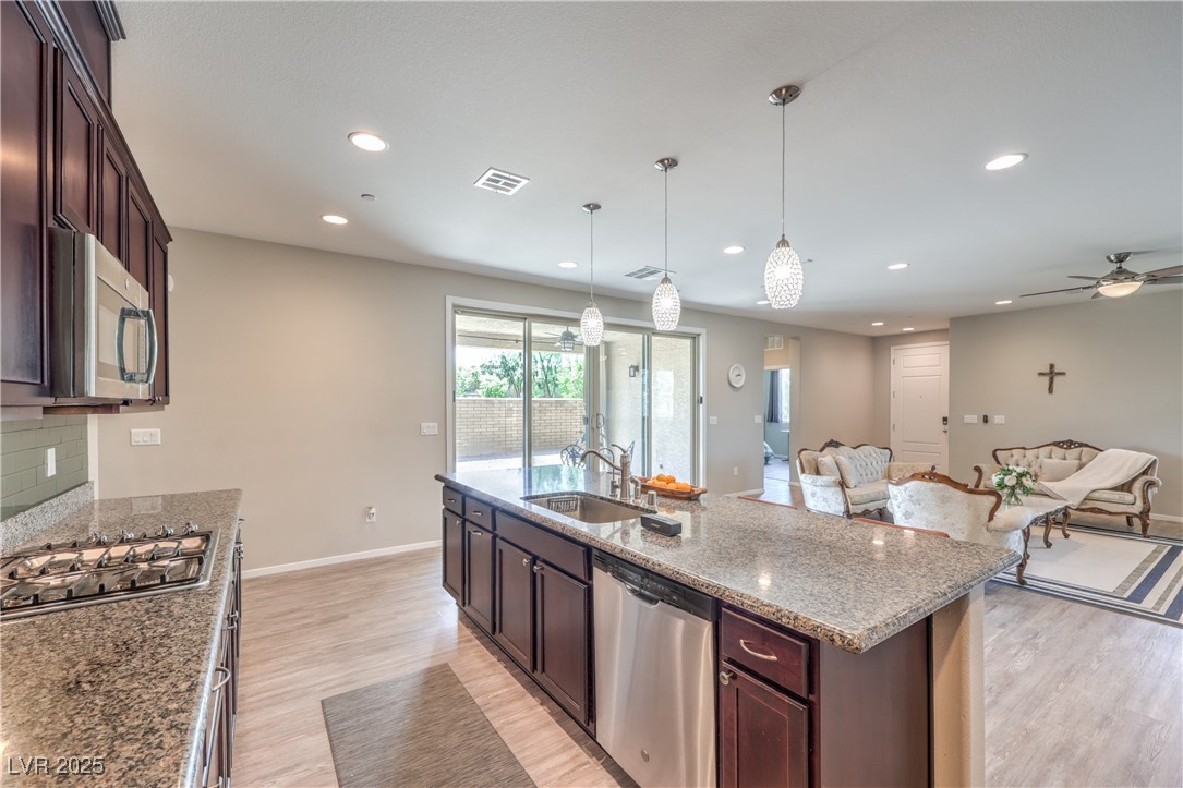406 Gracious Way, Henderson, Nevada image 8