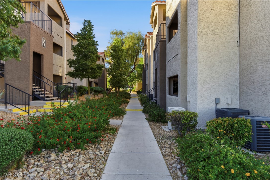 4200 S Valley View Boulevard 3049