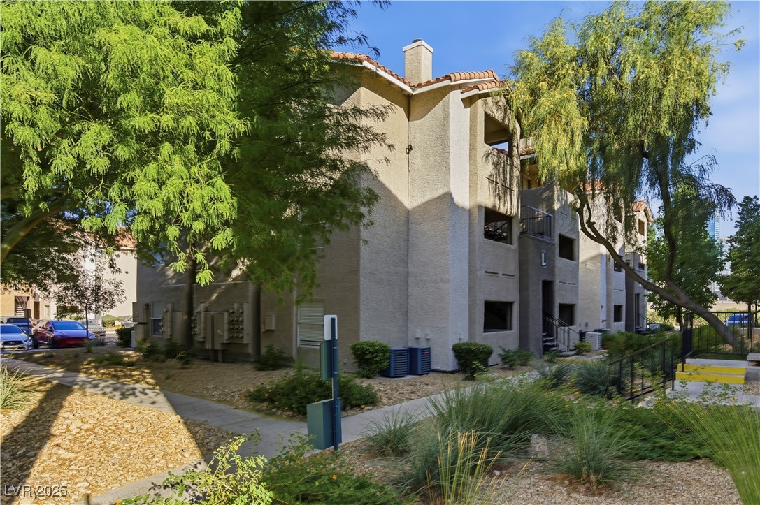 4200 S Valley View Boulevard 3049