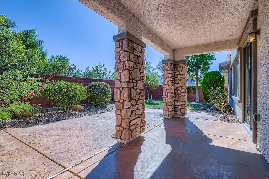 Las Vegas, Nevada 89135, United States, 4 Bedrooms Bedrooms, ,3 BathroomsBathrooms,Residential,Active,209398