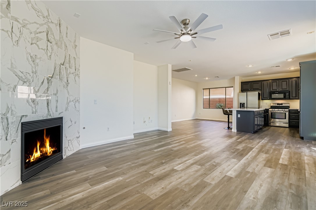 Las Vegas, Nevada 89135, United States, 4 Bedrooms Bedrooms, ,3 BathroomsBathrooms,Residential,Active,209398