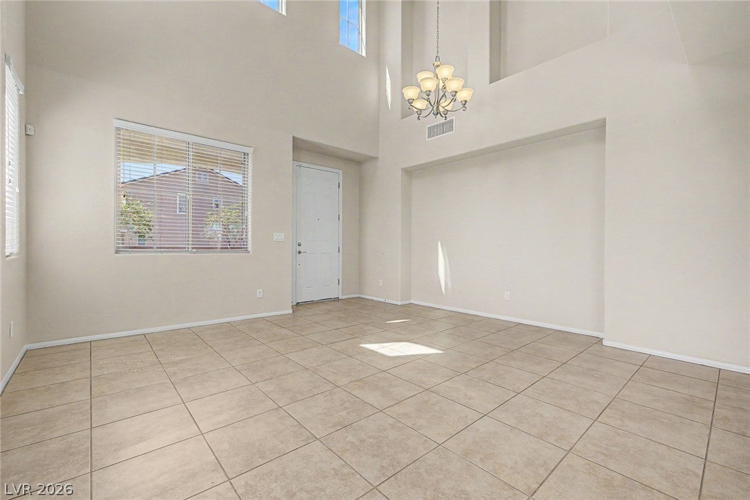 10104 Amana Oaks Avenue