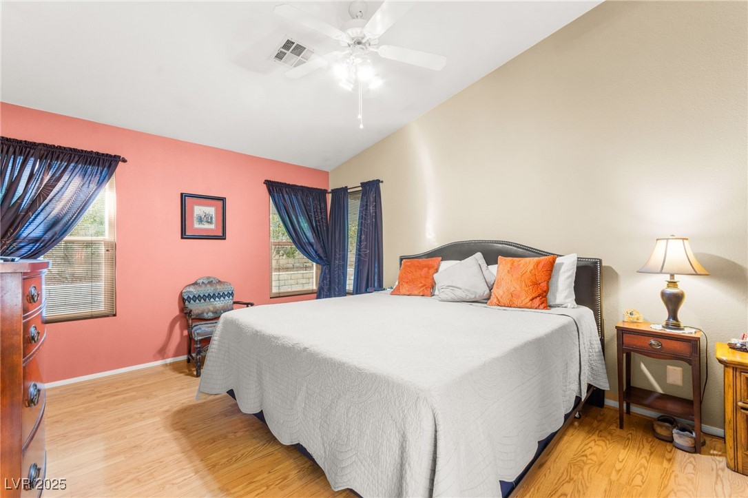 5245 Woodlawn Lane