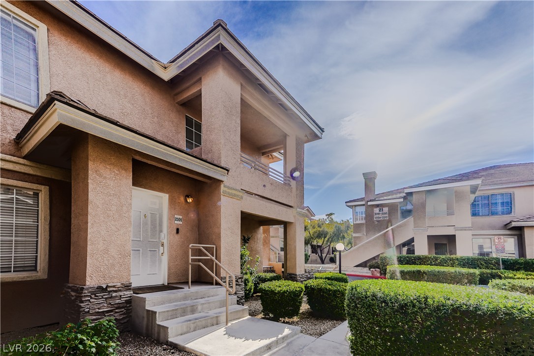 9901 Trailwood Drive 2101