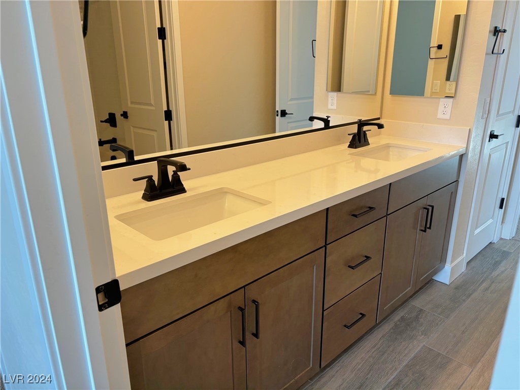 9166 Chandler Bloom Court
