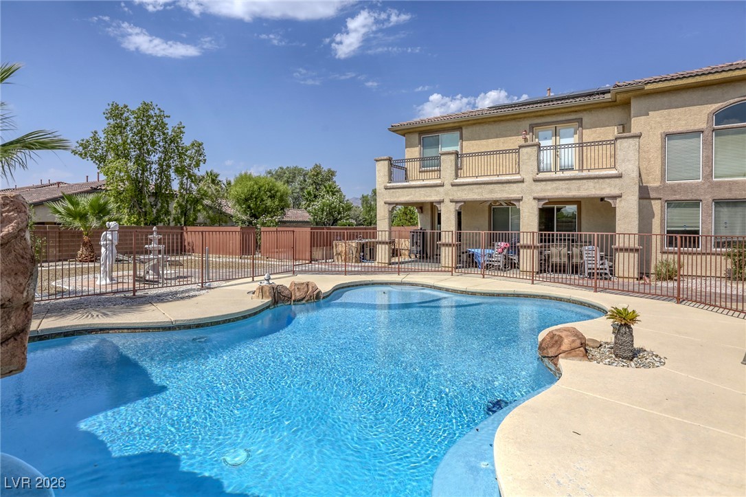 7516 Via Fiorentino Street