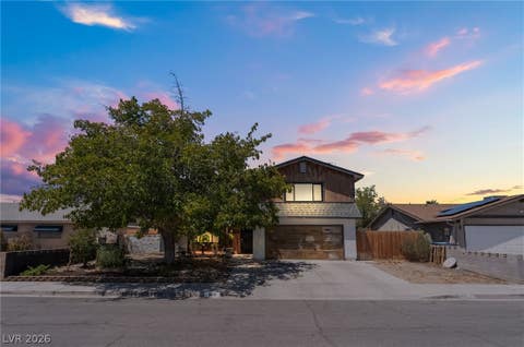 Homes For Sale - 1855 Twin Oaks Avenue<br/> Las Vegas, NV 89156