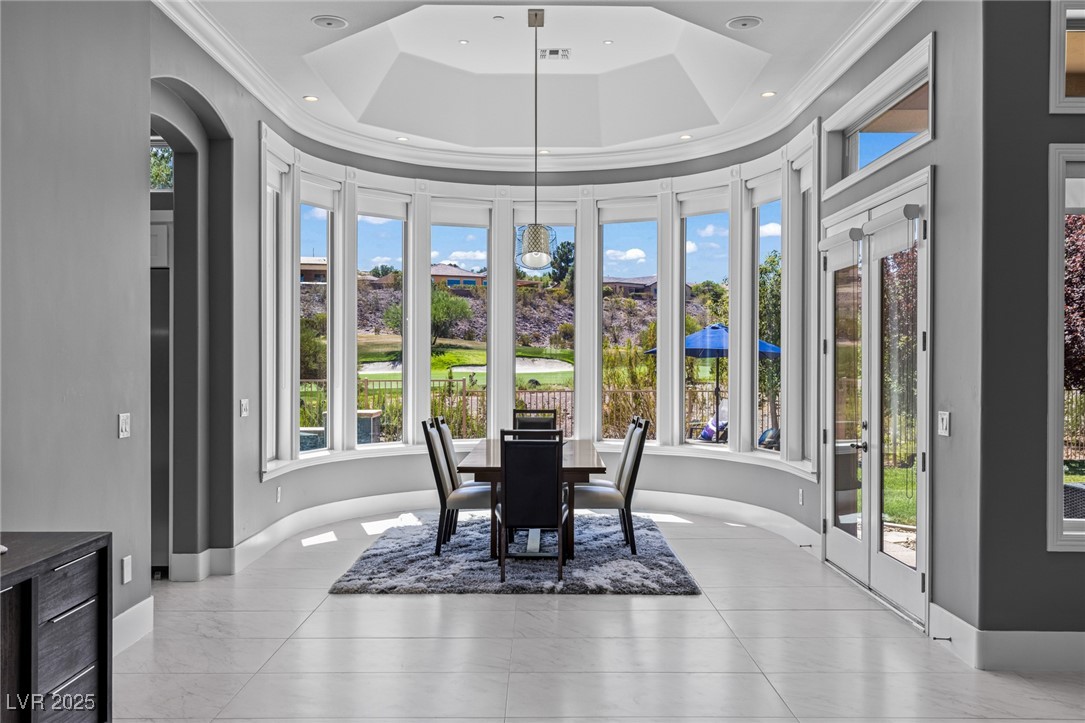 9 Paradise Valley Court