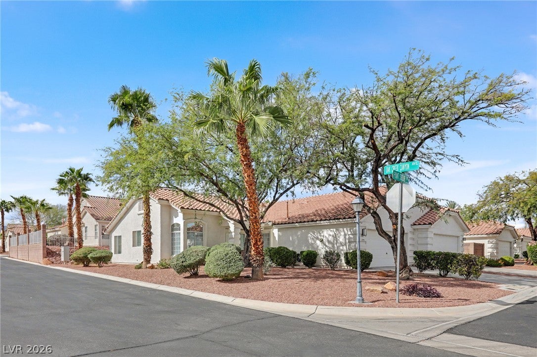 3773 Point Sublime Street