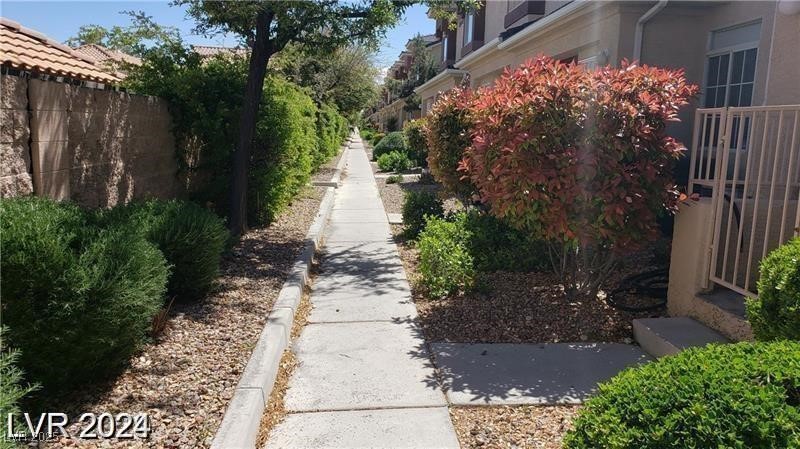 1236 Dusty Creek Street