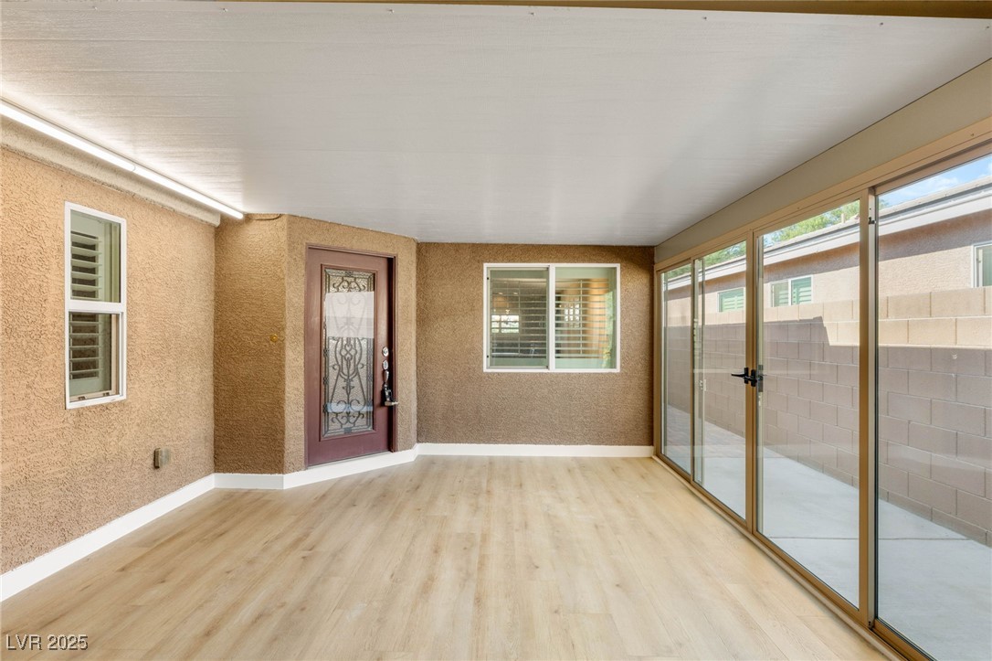 Las Vegas, Nevada 89147, United States, 4 Bedrooms Bedrooms, ,3 BathroomsBathrooms,Residential,Active,254463