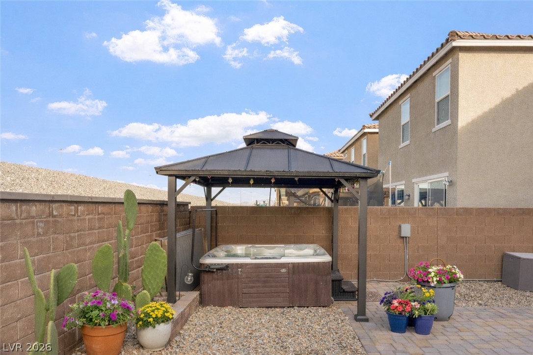 1222 Corral Bluffs Avenue