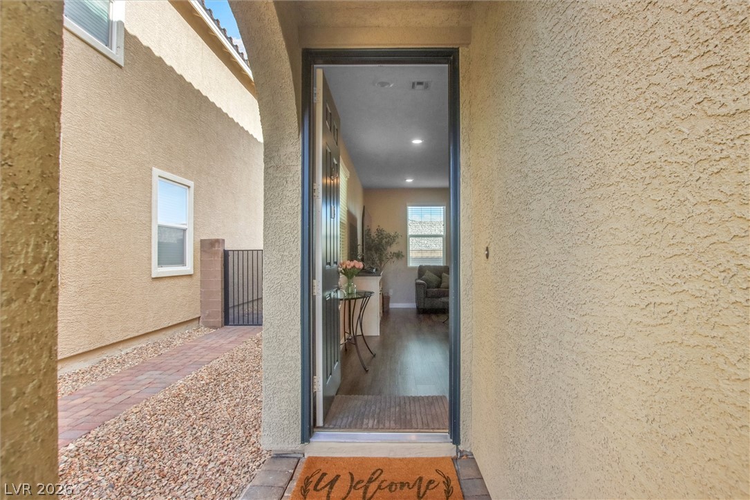 1222 Corral Bluffs Avenue