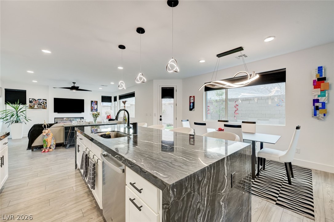 6289 Redstone Hills Drive