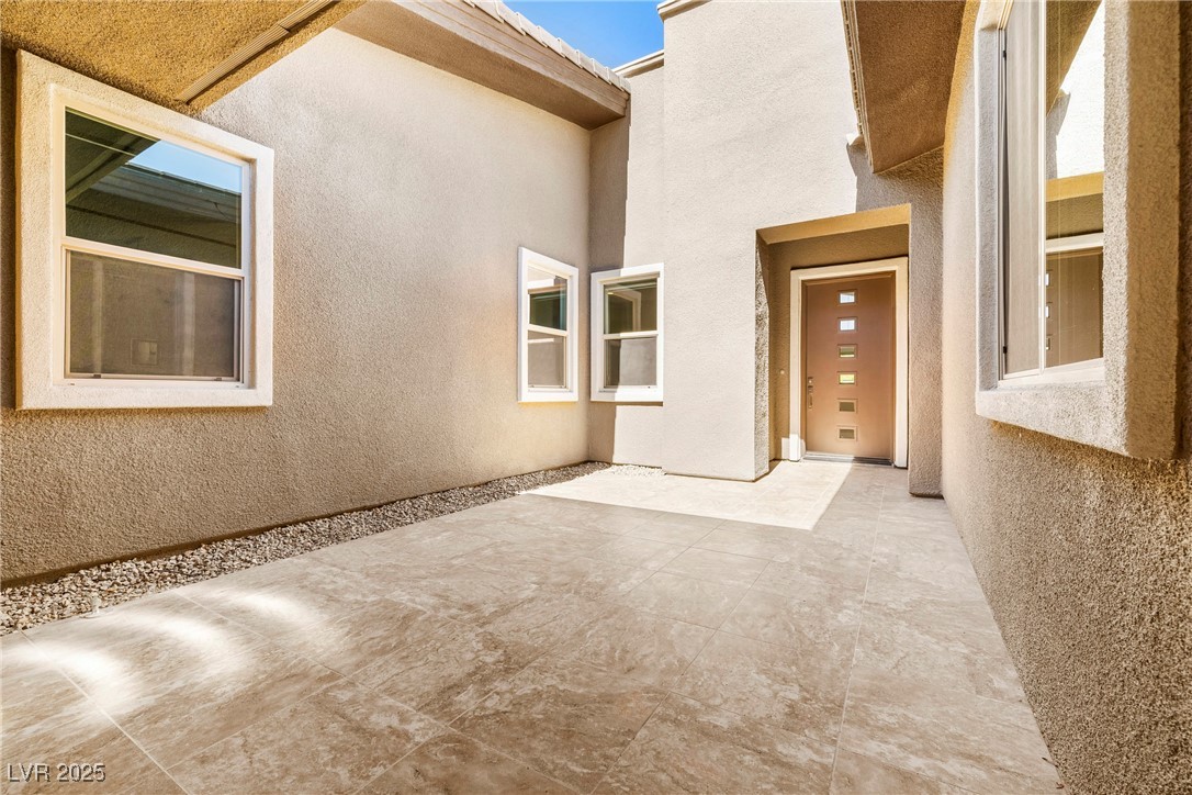 6056 WILLOW ROCK Street