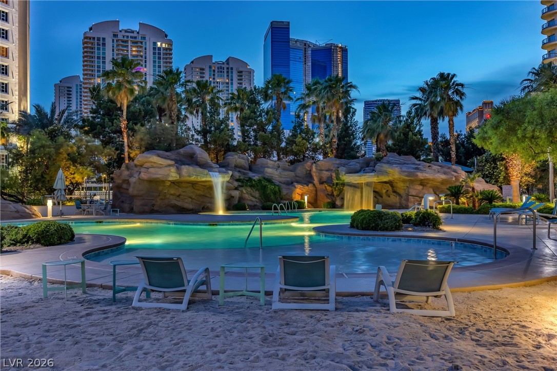 222 Karen Avenue 1103