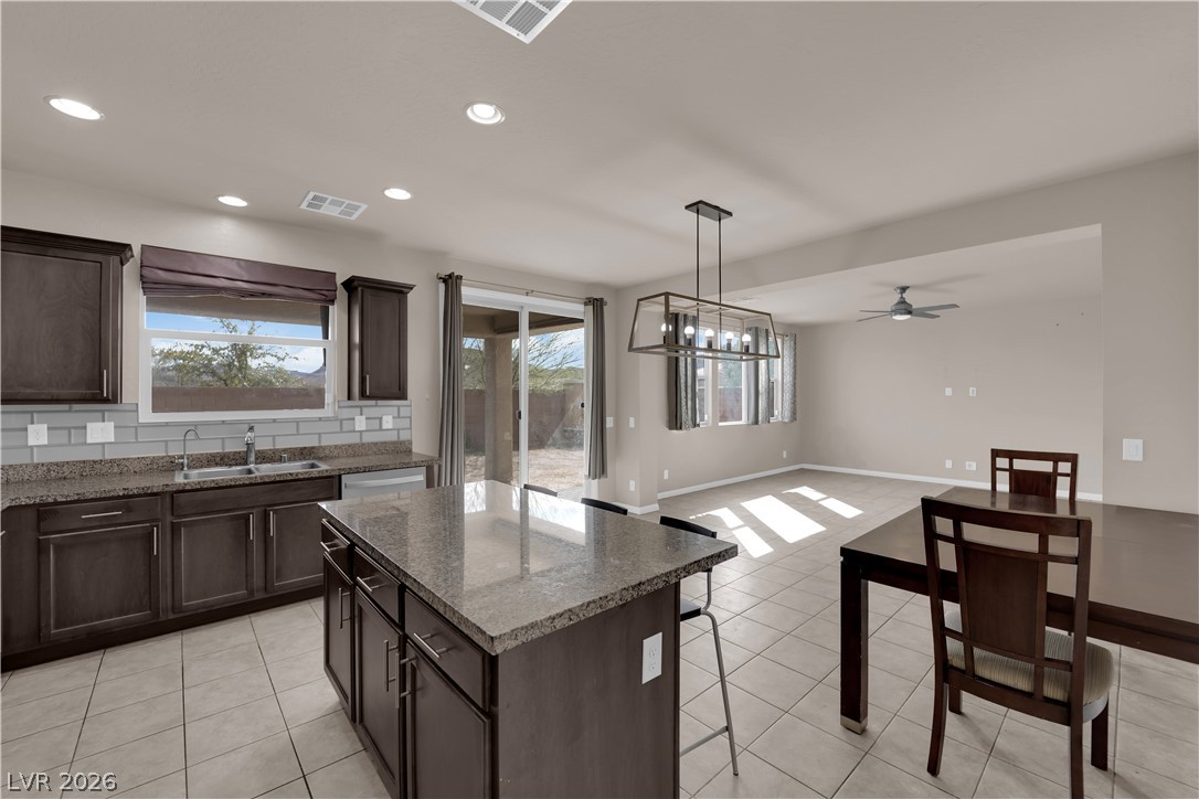 8997 Vista Pines Street