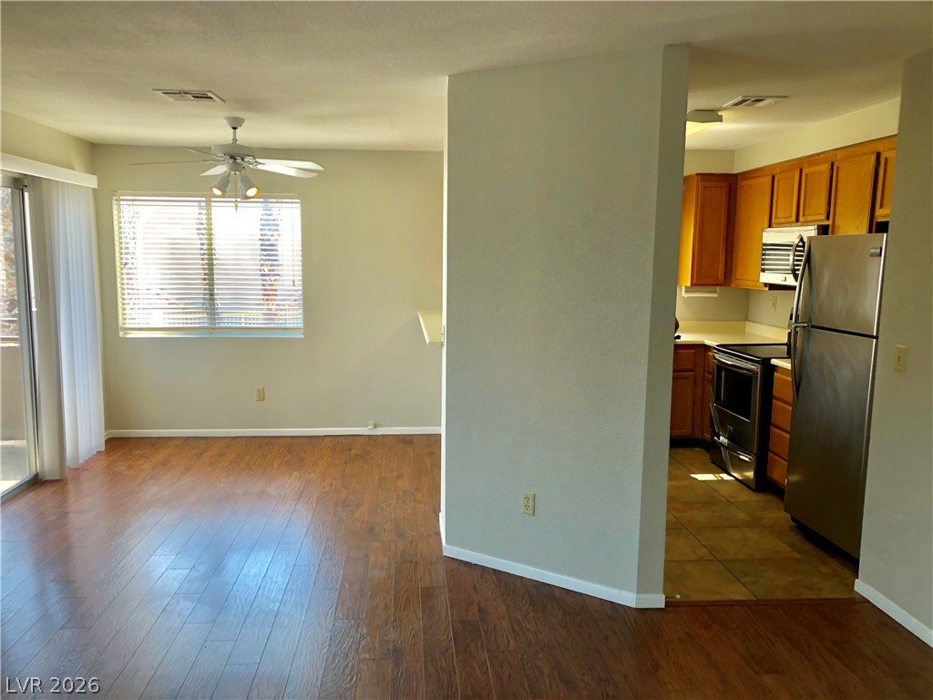 6863 Tamarus Street 201