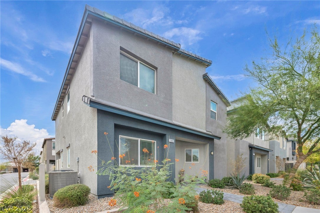 7481 Garnet Moon Street