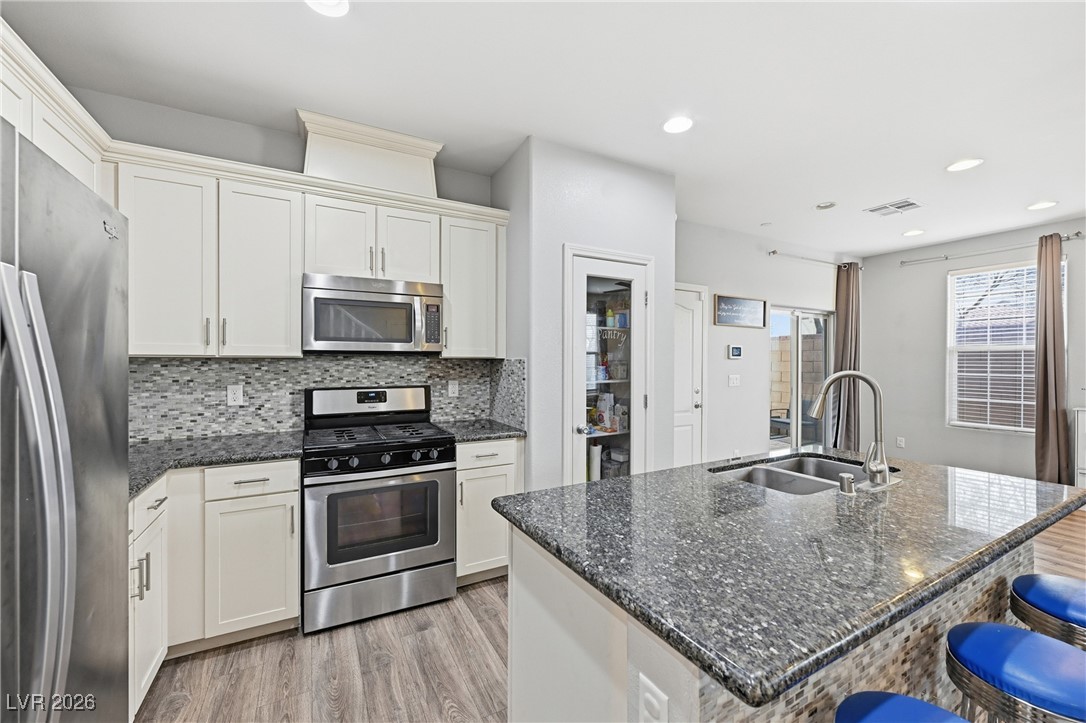 663 Swift Eagle Avenue