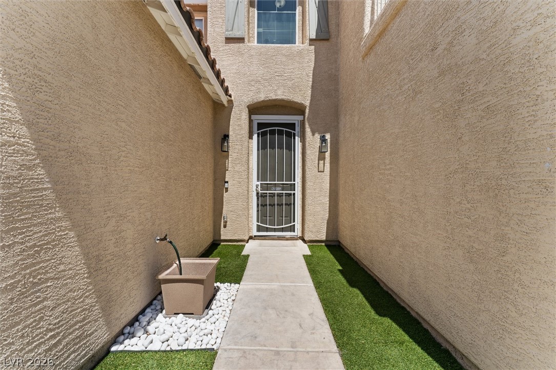 6034 Secret Island Drive