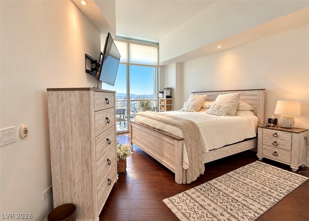 200 W Sahara Avenue 3711