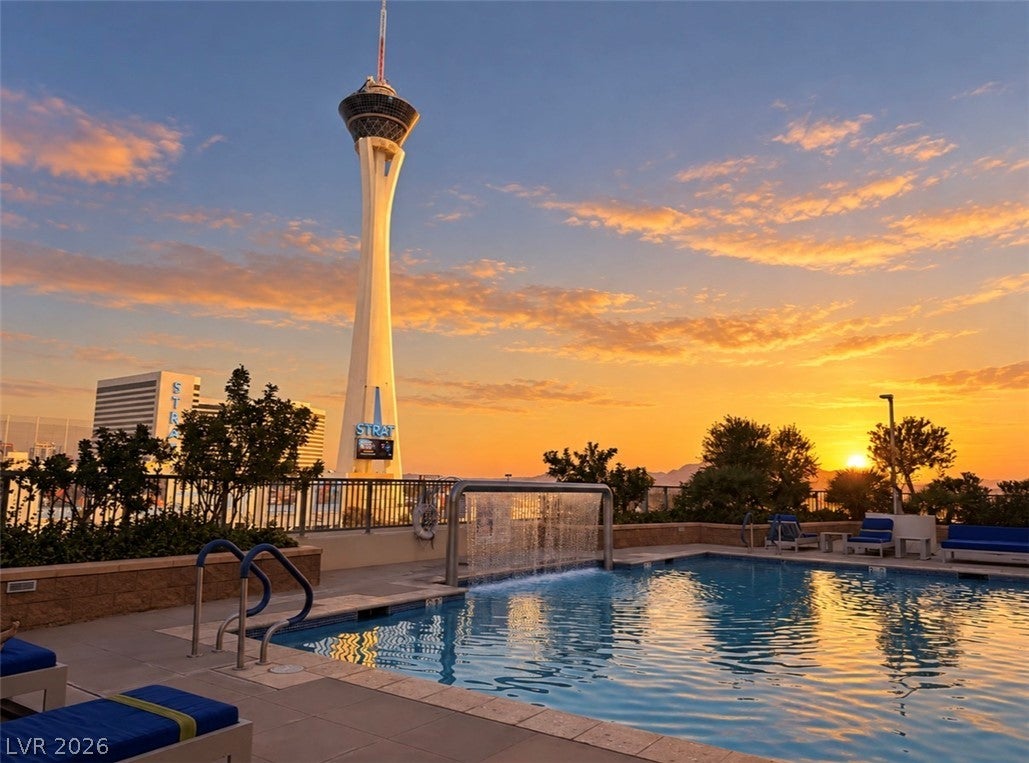 200 W Sahara Avenue 3711