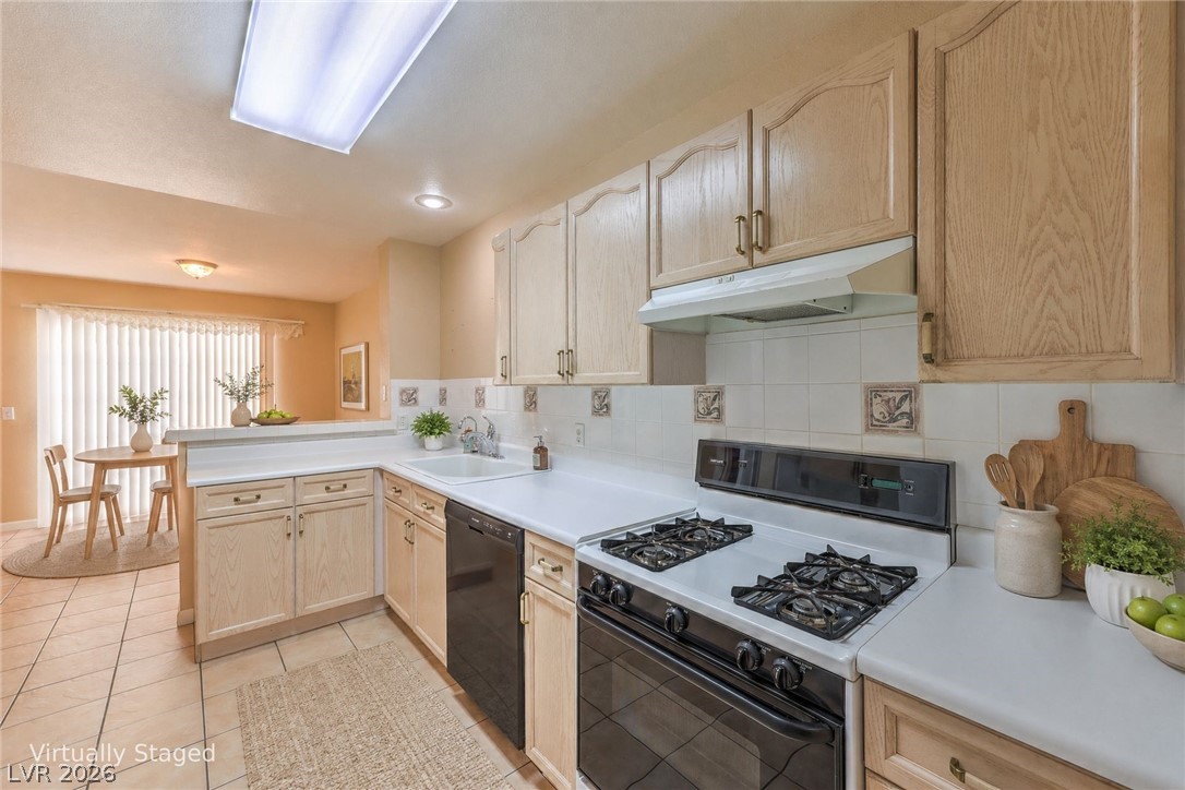 8460 Vast Horizon Avenue