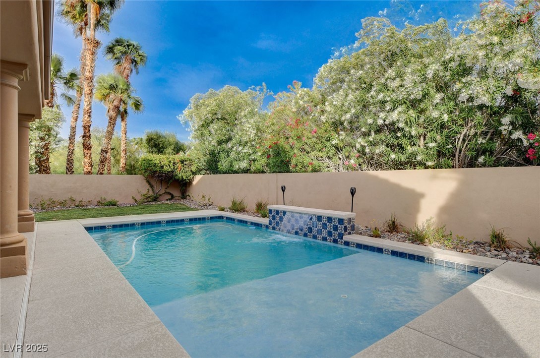 2074 Sutton Way, Henderson, Nevada image 10
