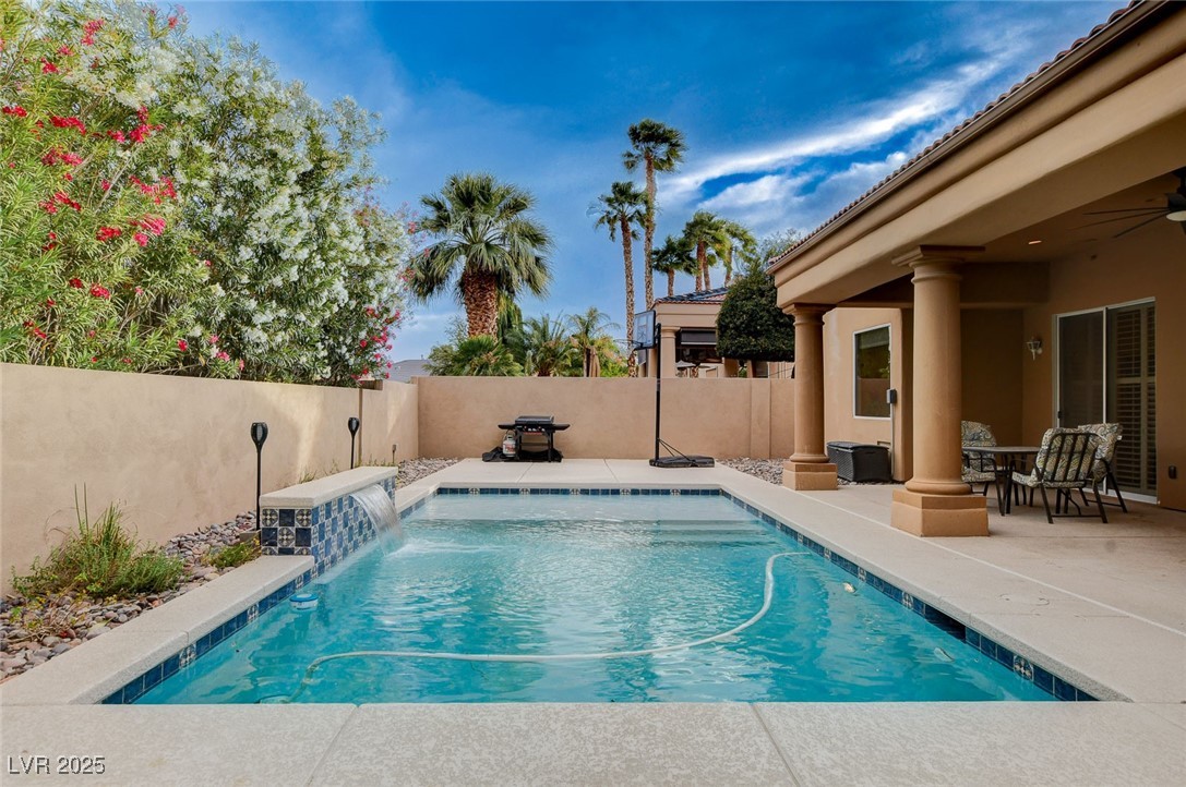2074 Sutton Way, Henderson, Nevada image 11