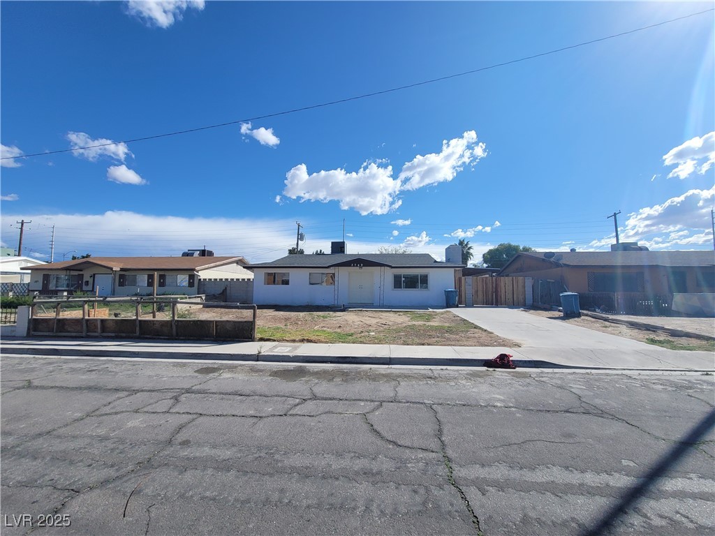 3749 Ponderosa Avenue