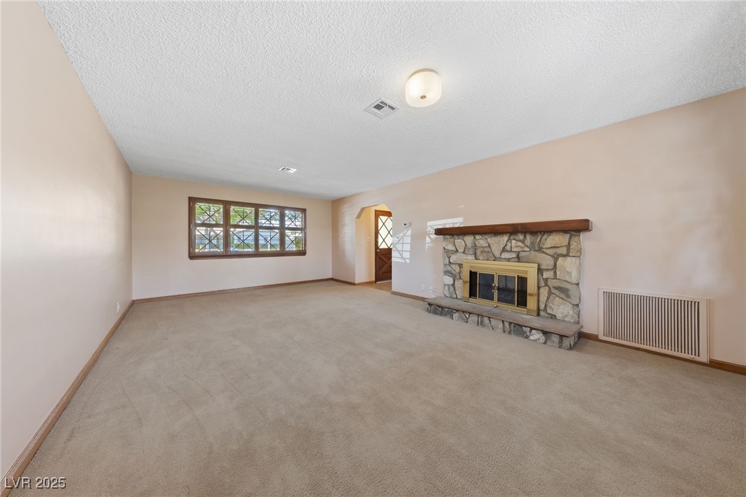 Properties 2 2400 Llewellyn Drive