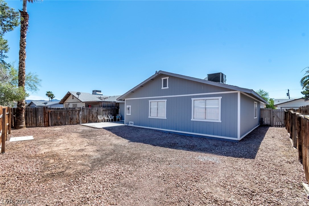 4748 Buena Vista Way