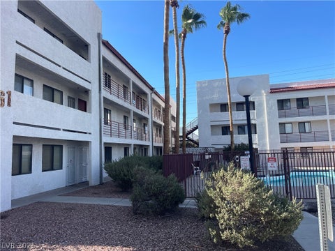 Condo For Rent - 1361 E University Avenue #105<br/> Clark County, Las Vegas, NV 89119