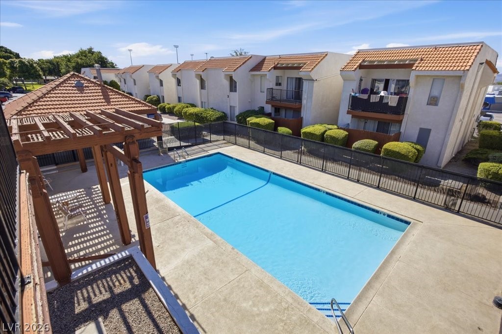 870 Avenue B 906