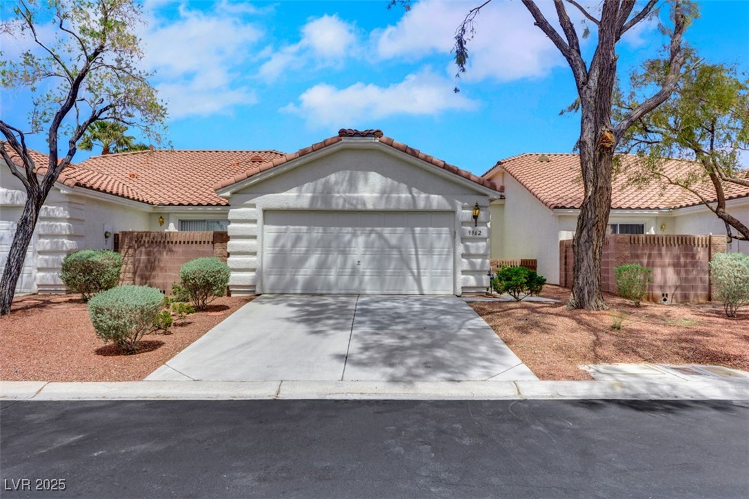9962 Catalina Canyon Avenue, Las Vegas, Nevada image 2