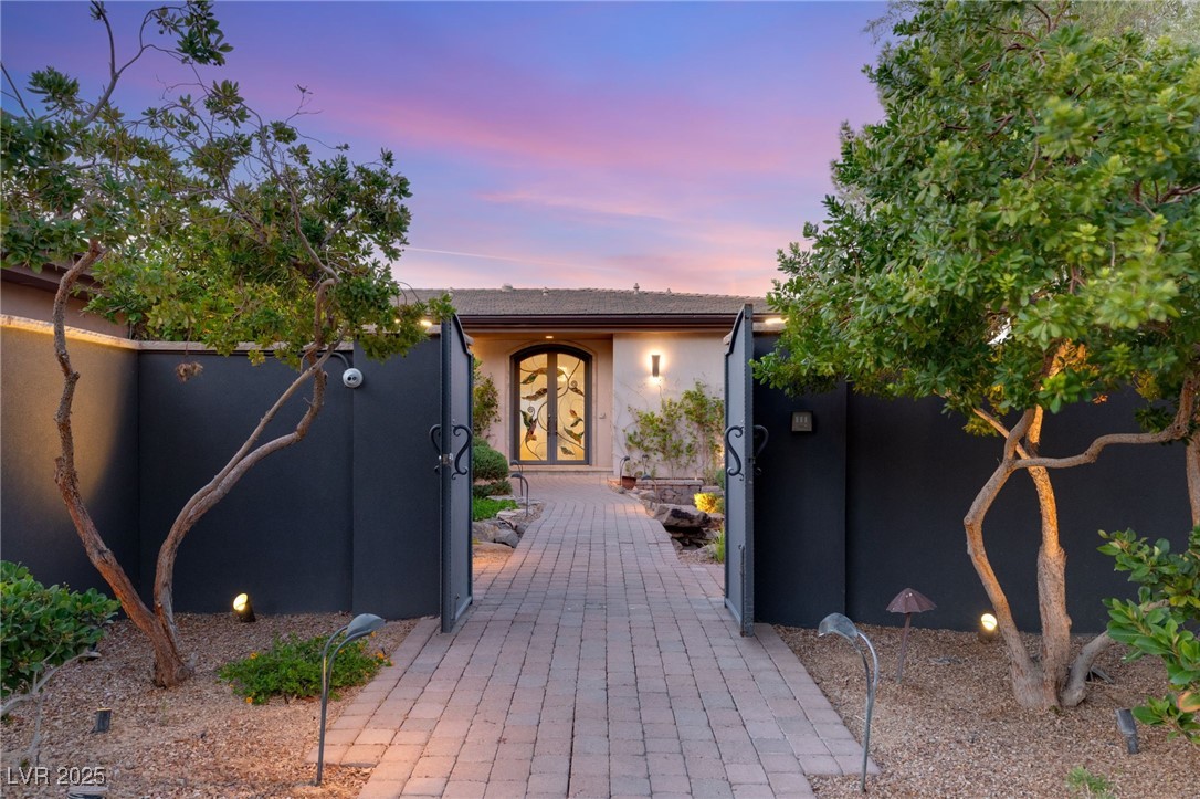 Properties 4 1480 Macdonald Ranch Drive
