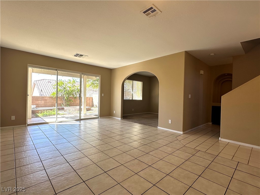 Las Vegas, Nevada 89147, United States, 2 Bedrooms Bedrooms, ,2 BathroomsBathrooms,Residential,Active,102683