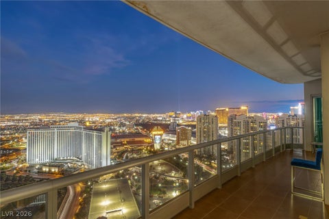 Photo of 322 Karen Avenue #4504, Las Vegas, NV 89109 (MLS # 2799934)