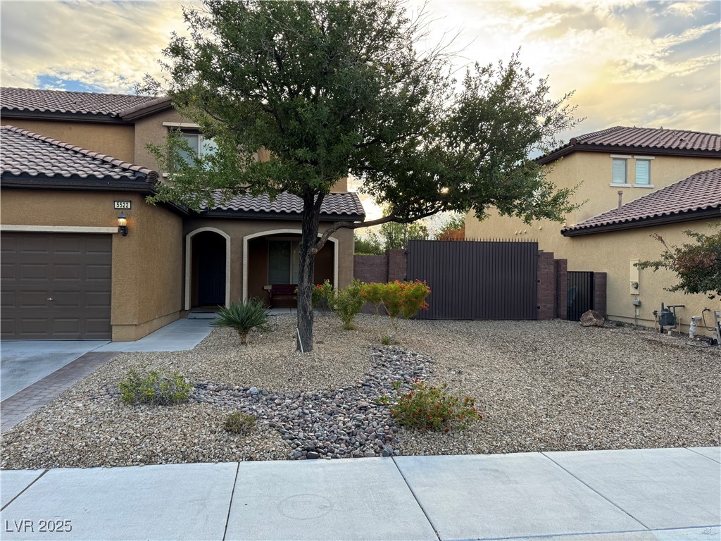 5522 Porcupine Rim Street