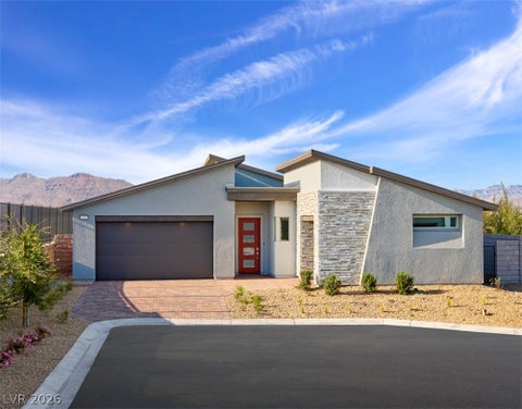 Homes For Sale - 10302 Grey Poplar Court<br/> Las Vegas, NV 89166