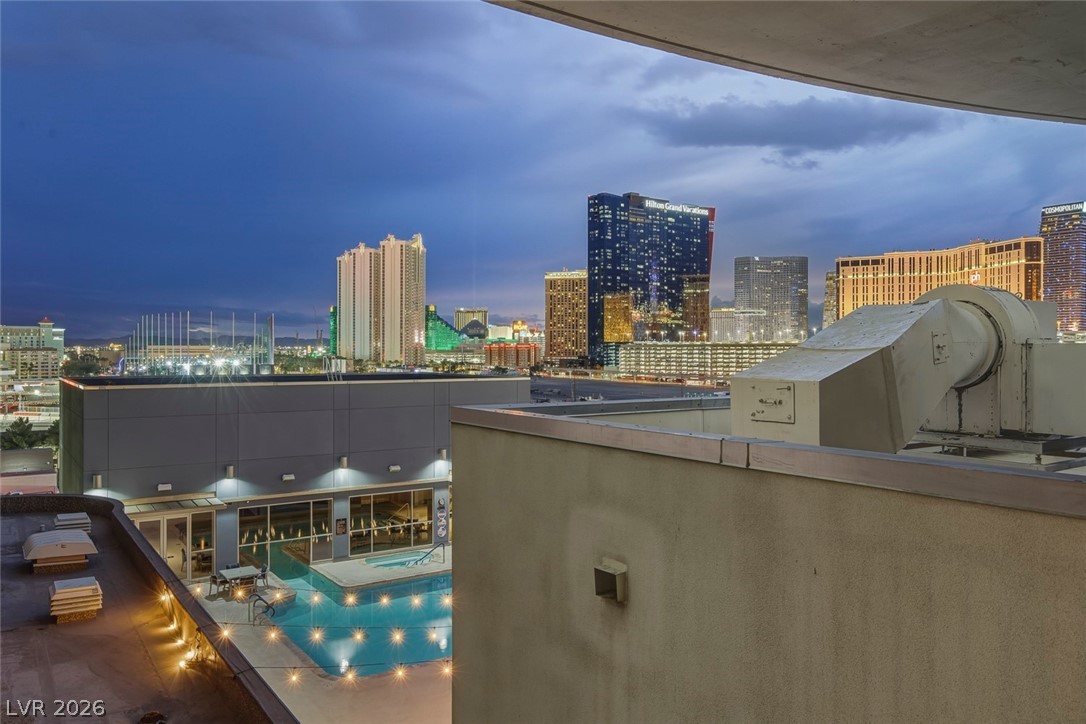 211 E Flamingo Road 720