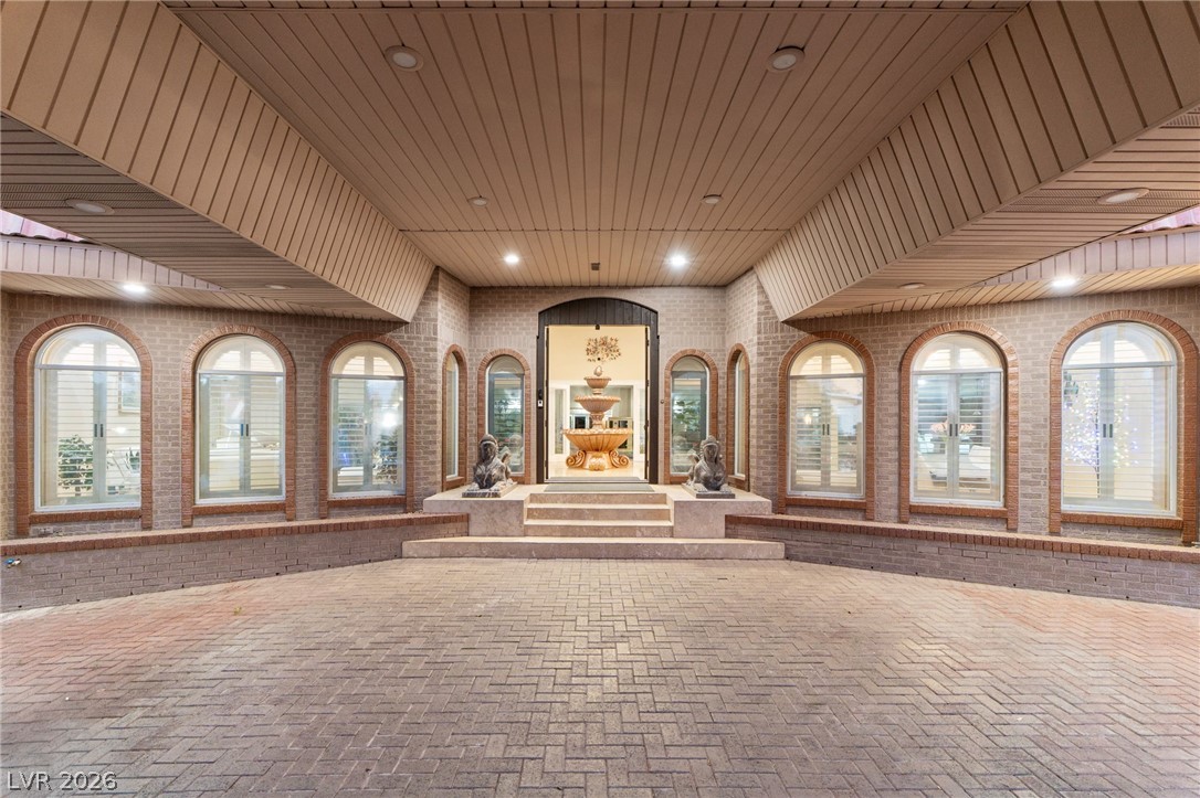 2525 Driftwood Drive