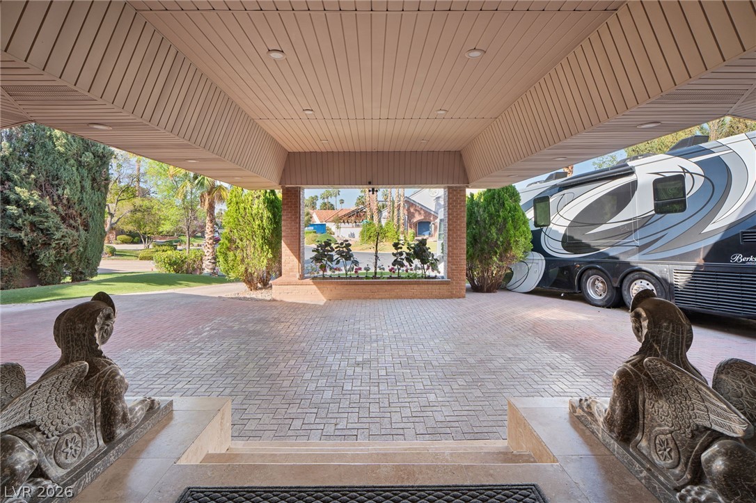 2525 Driftwood Drive