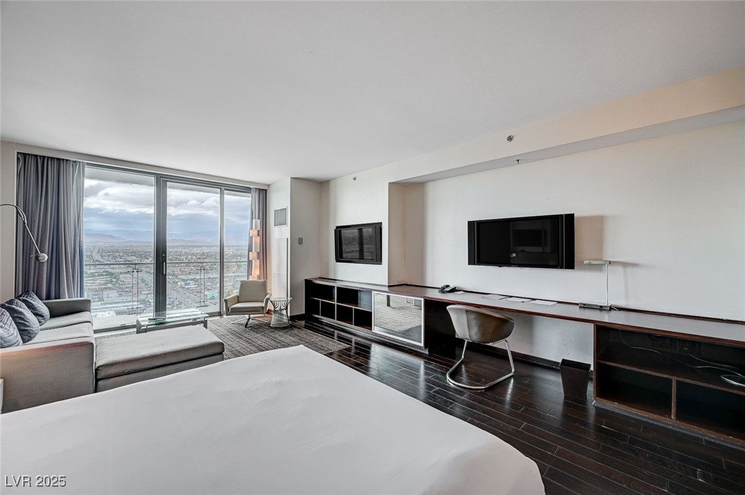 4381 W Flamingo Road 3503