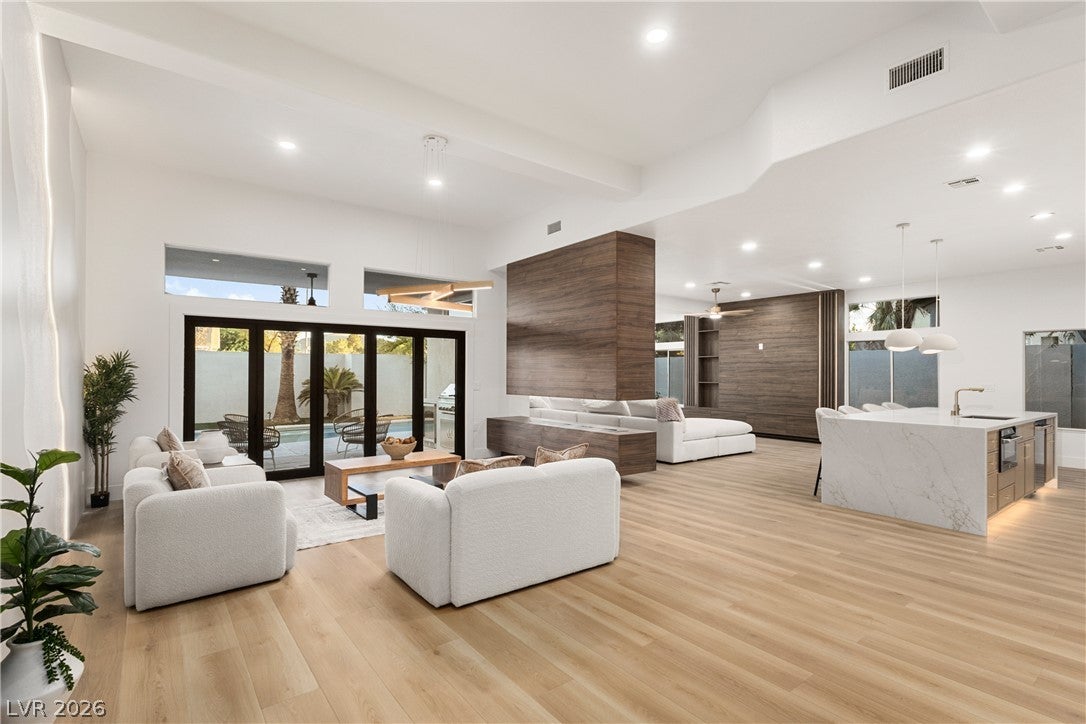5719 Heather Breeze Court